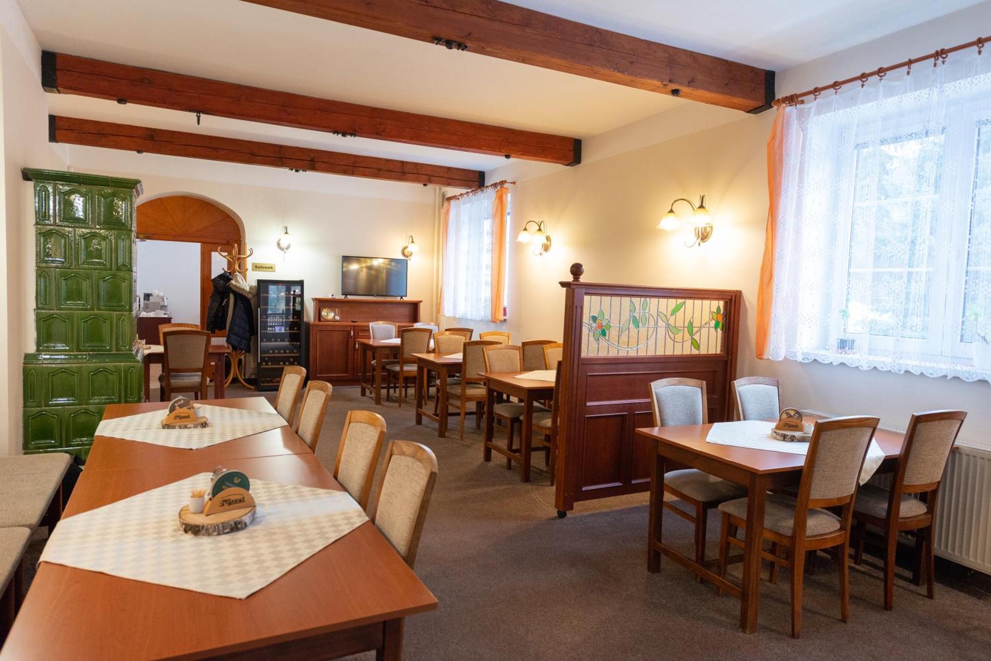 Pension Najdek Žďár nad Sázavou Exteriör bild